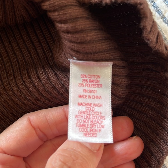 Sexy scoop neck or off-the-shoulder sweater in a sophisticated brown. - Picture 3 of 3